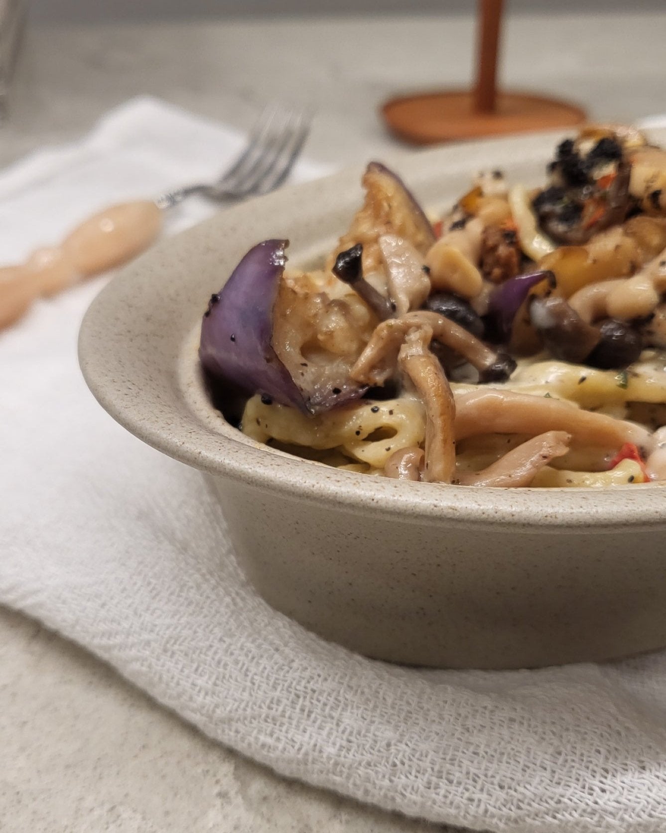 eaR'tH Oval Deep Plate