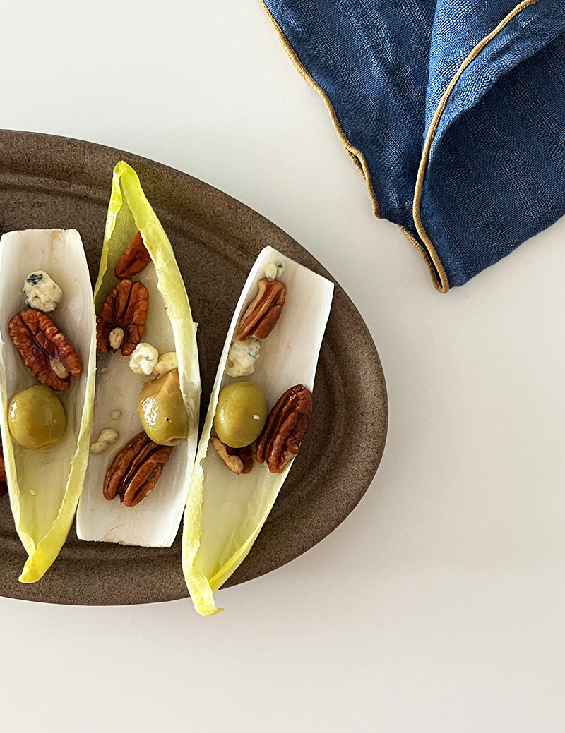 eaR'tH Oval Plate