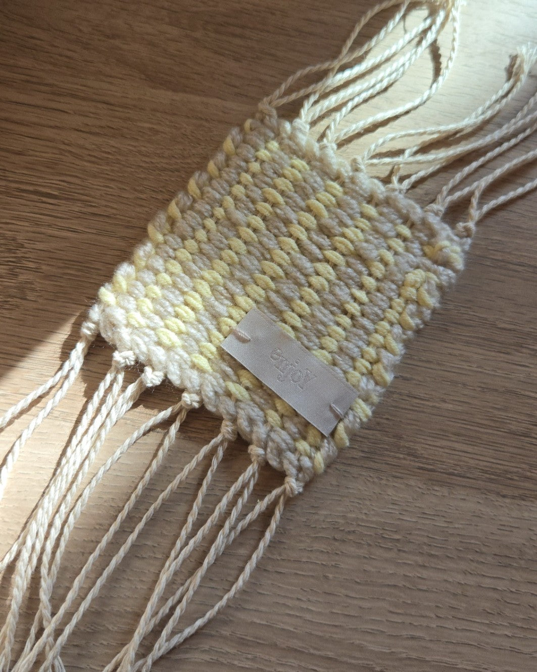 Handwoven coasters / S