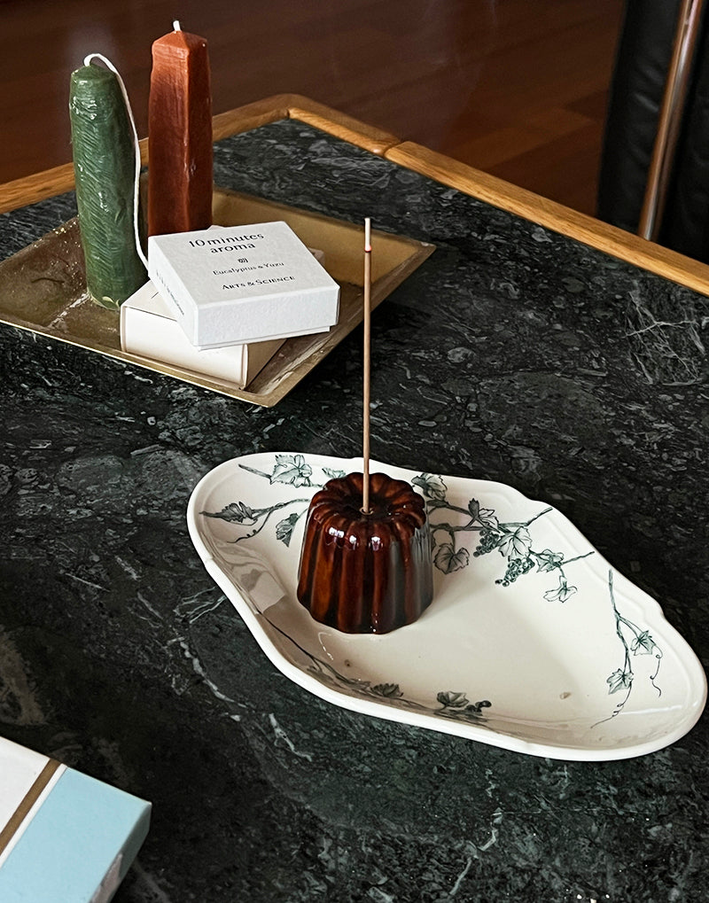 Canelé incense holder