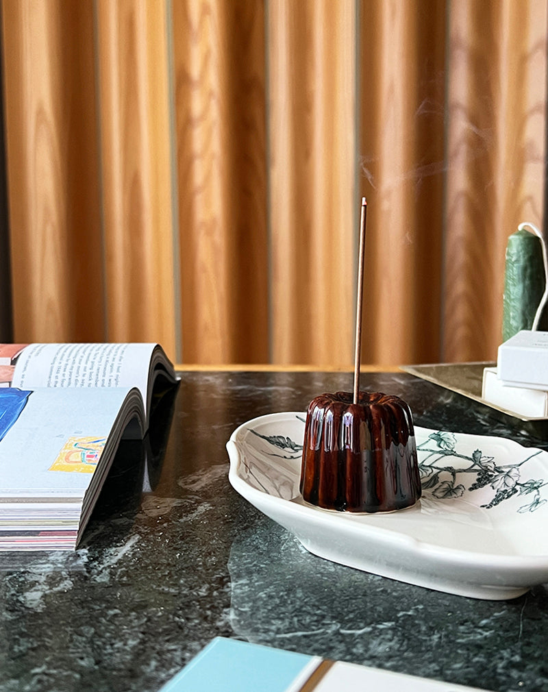 Canelé incense holder