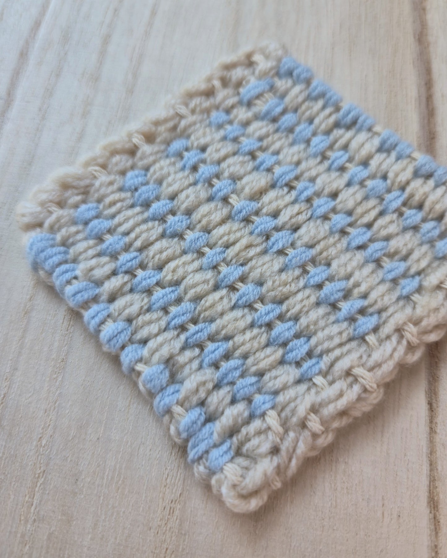 Handwoven coasters / S